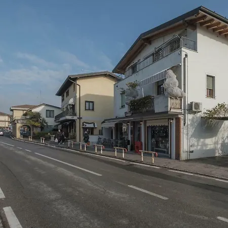 Apartment Casa Vacanze Zita Sirmione